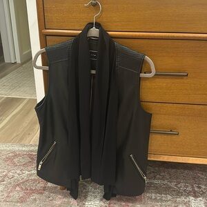 Tommy Hilfiger faux leathered vest-M